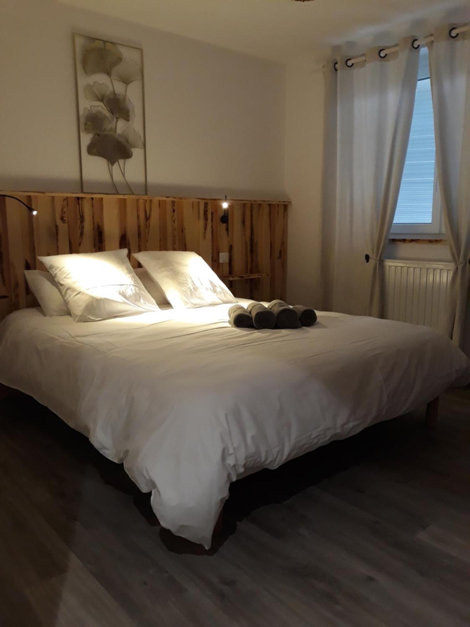 Grand Gite Des Pins Chaumousey Exterior foto