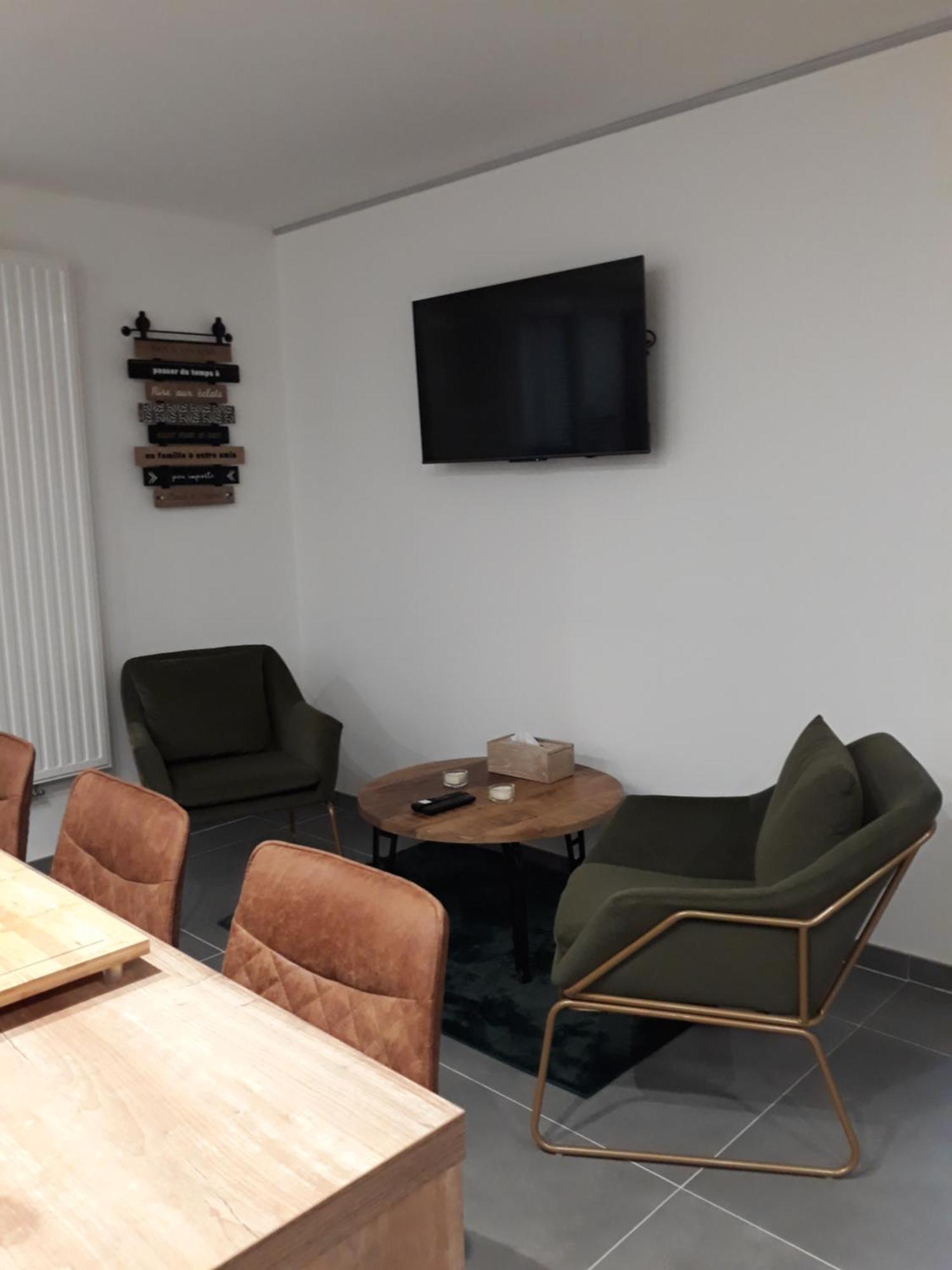 Grand Gite Des Pins Chaumousey Exterior foto